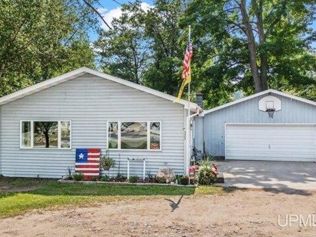 House for sale in Escanaba, Michigan