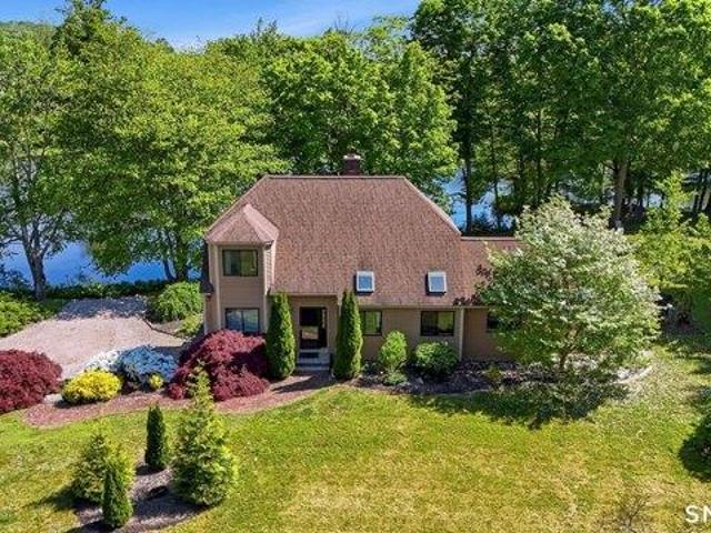 House for sale in Centerbrook, Connecticut
