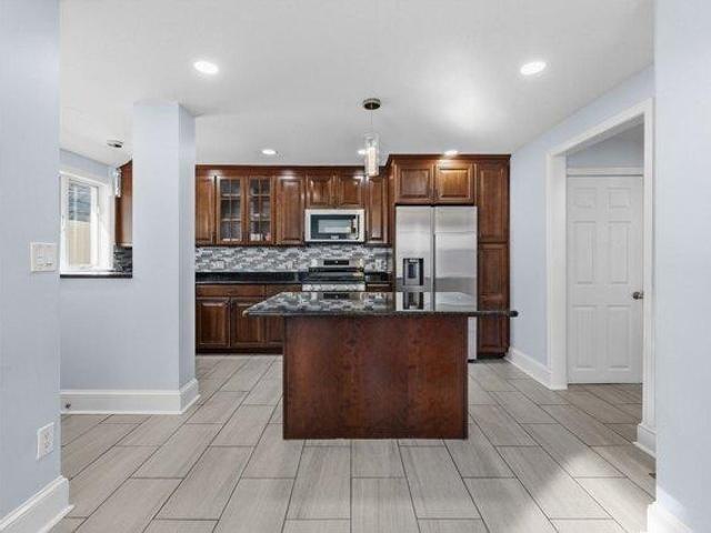 House for sale in Everett, Middlesex County