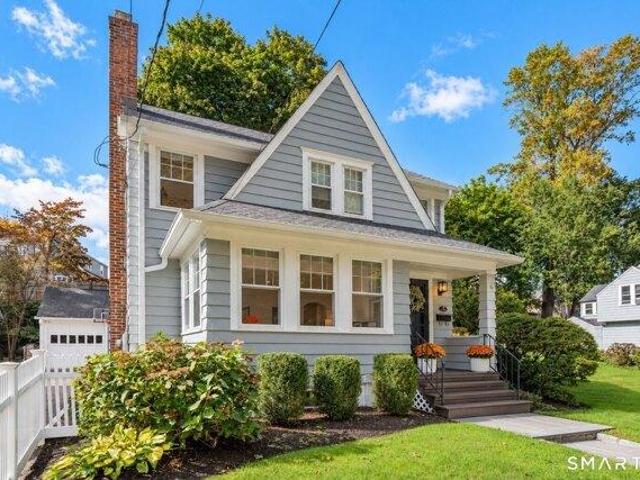 House for sale in Stratfield, Fairfield