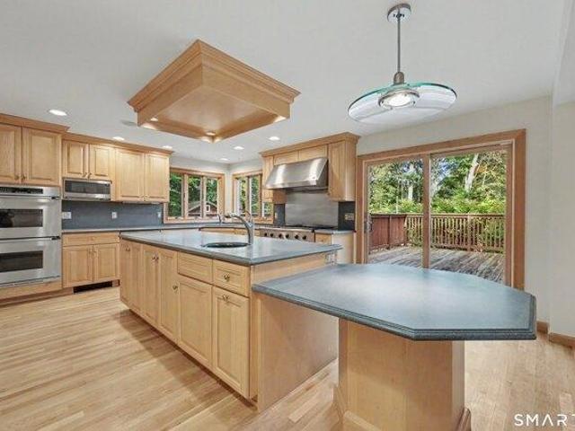 House for sale in Fairfield, Greater Bridgeport Planning Region
