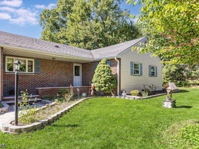 House for sale in Fairfield, New Jersey