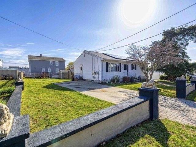 House for sale in Bristol, Massachusetts
