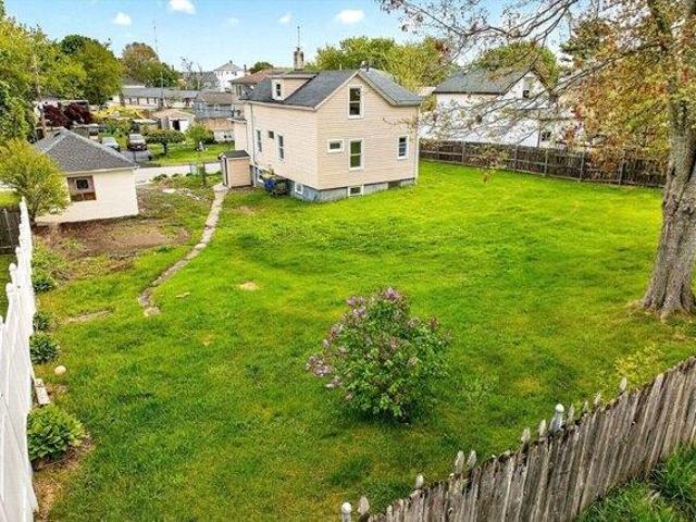 House for sale in Bristol, Massachusetts