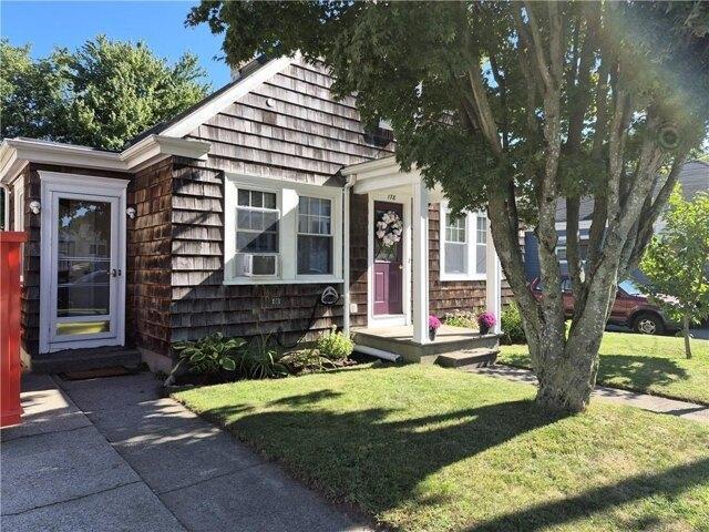 House for sale in Flint Village, Fall River