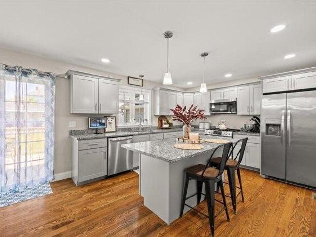 House for sale in Globe Village, Fall River