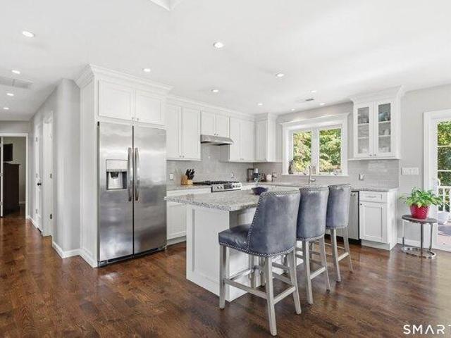 House for sale in Farmington, Capitol Planning Region