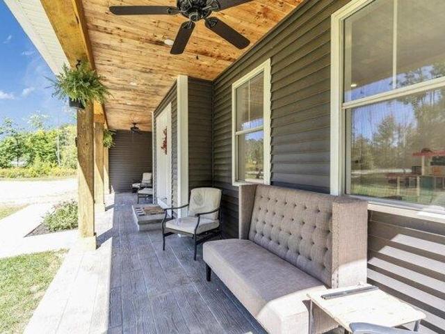 House for sale in Fitzwilliam, Cheshire County
