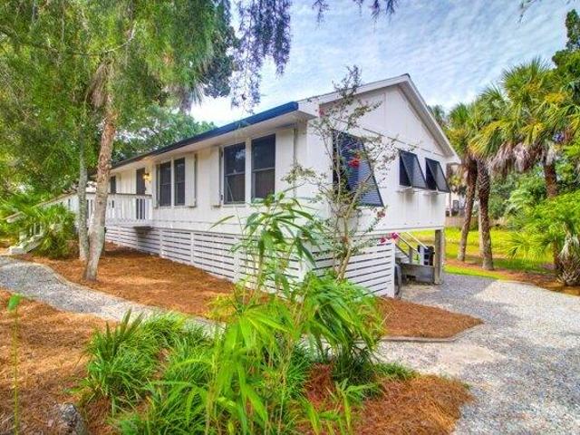 House for sale in Folly Beach, South Carolina
