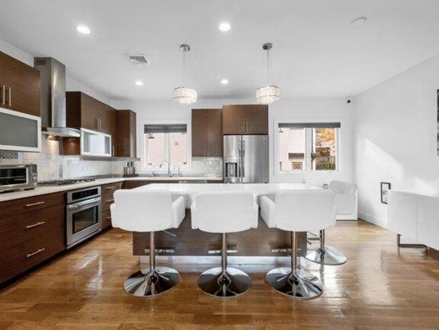 House for sale in Fort Lee, New Jersey