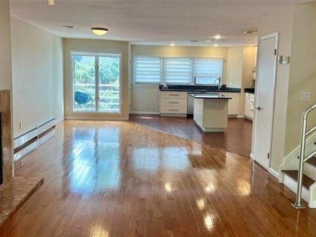 House for sale in Fort Lee, New Jersey