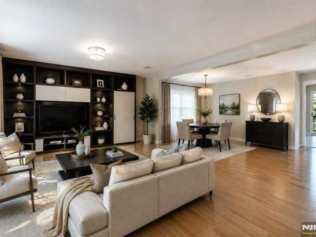 House for sale in Fort Lee, New Jersey