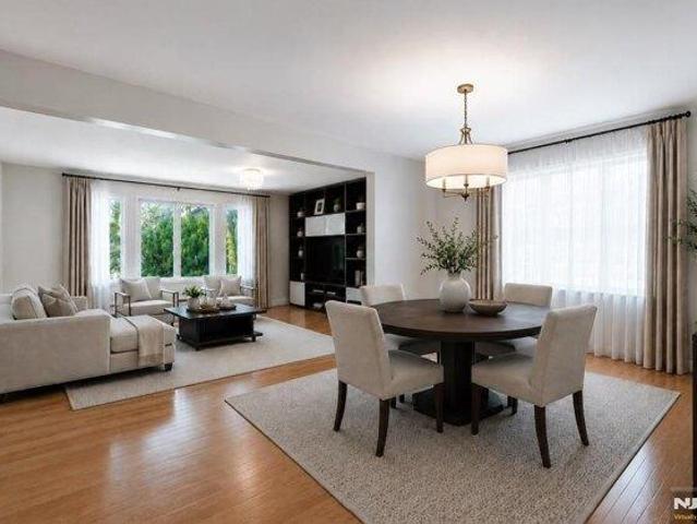House for sale in Fort Lee, New Jersey