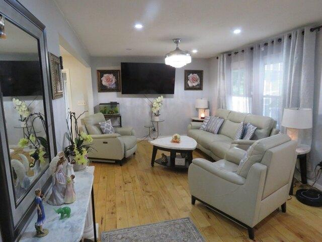 House for sale in Foxborough, Norfolk County