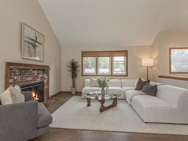 House for sale in Framingham, Middlesex County