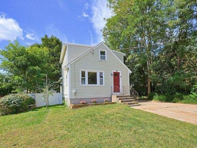 House for sale in Franklin, Norfolk County