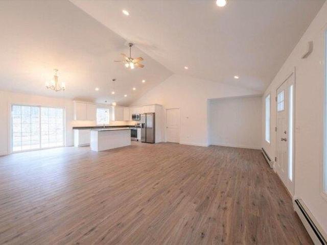 House for sale in Webster Place, Franklin