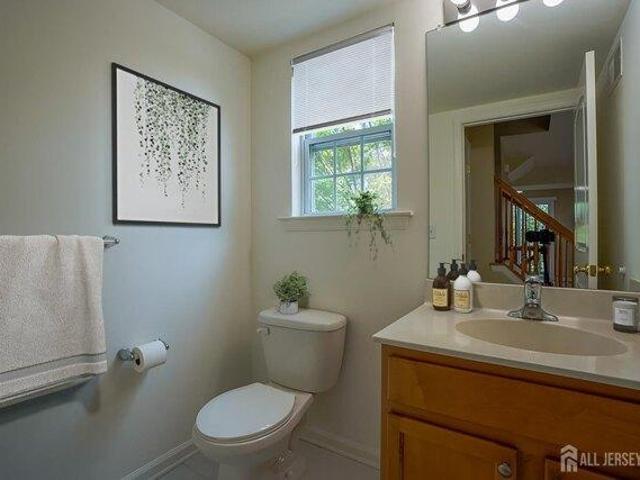 House for sale in Kendall Park, New Jersey