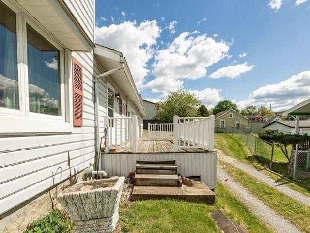 House for sale in Venango, Pennsylvania