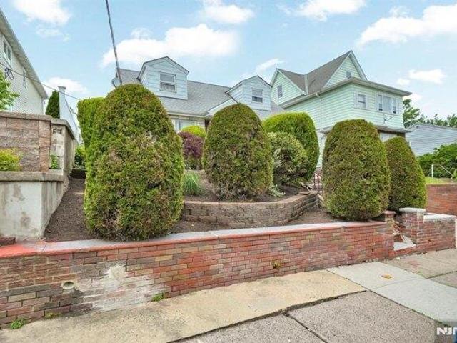 House for sale in Garfield, New Jersey