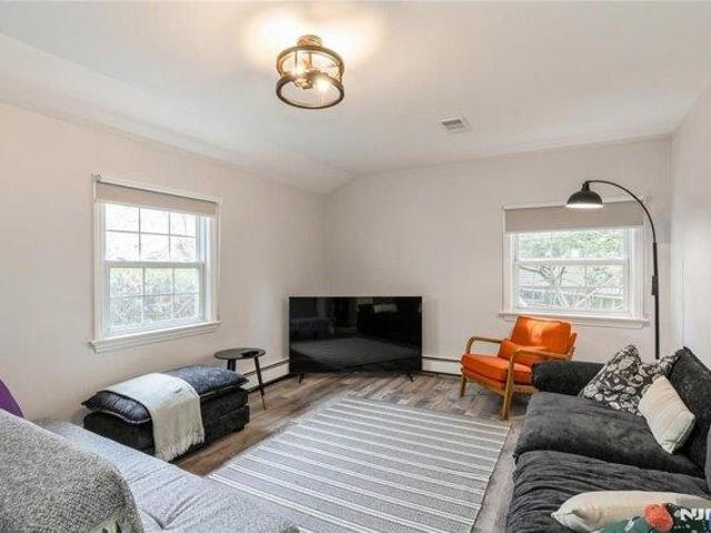 House for sale in Glen Rock