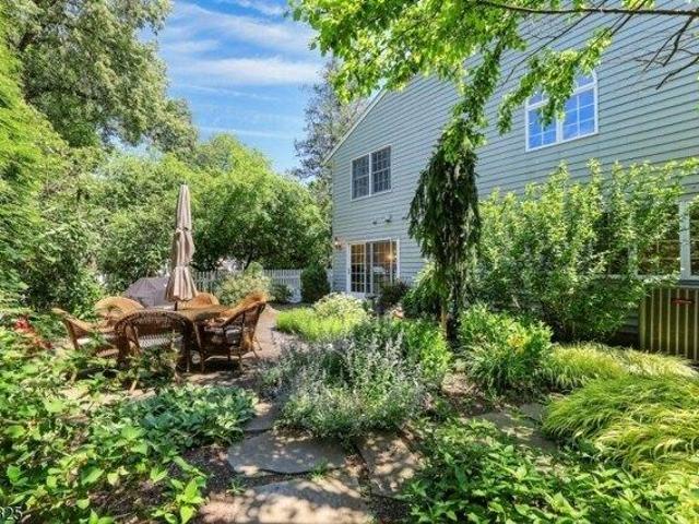 House for sale in Glen Rock, New Jersey