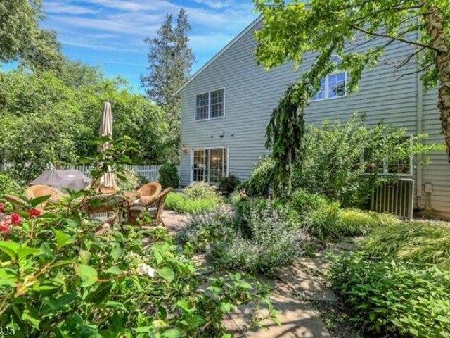 House for sale in Glen Rock, New Jersey