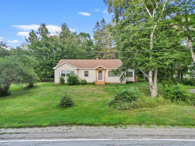 House for sale in Glenburn, Maine