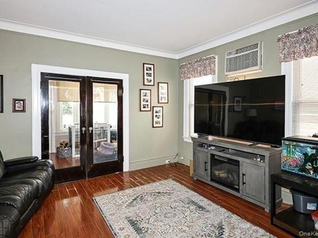 House for sale in Queens, Arverne