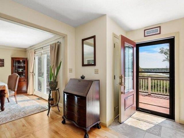House for sale in Gloucester, Essex County