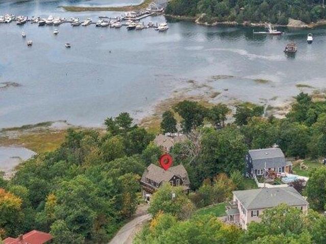 House for sale in Gloucester, Essex County