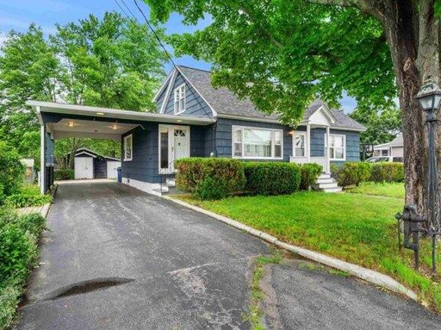 House for sale in New Hampshire