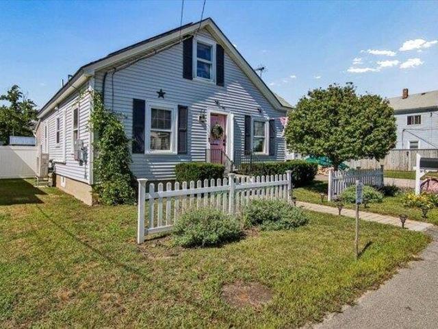 House for sale in Pinardville, Goffstown