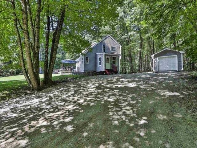 House for sale in Goffstown, Hillsborough County
