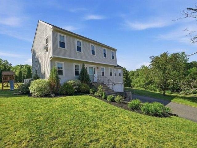 House for sale in Grafton, Massachusetts