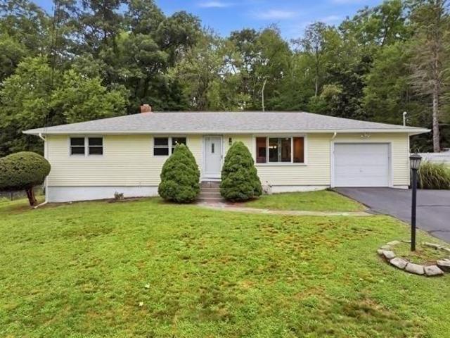 House for sale in Grafton, Massachusetts