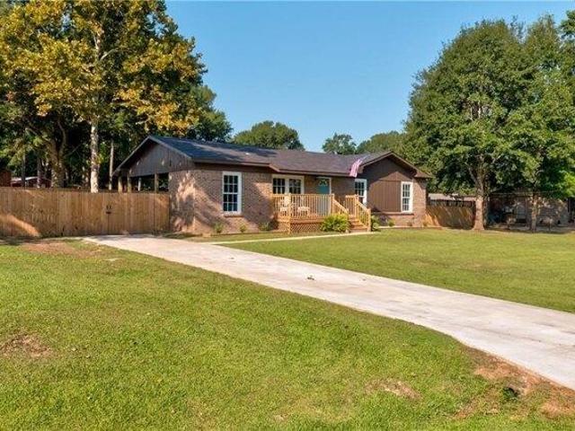 House for sale in Grand Bay, Alabama