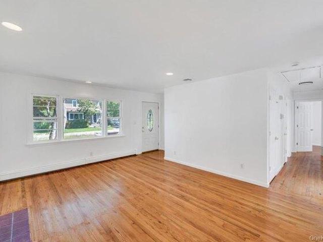 House for sale in Huntington, New York