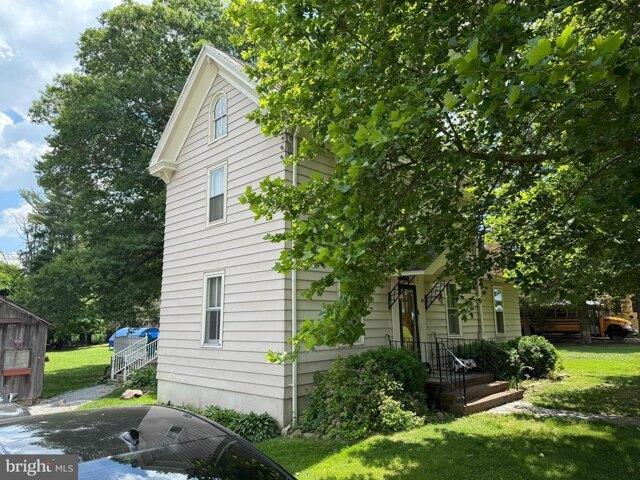 House for sale in Greenwich, New Jersey