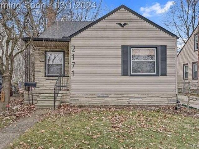House for sale in Harper Woods, Michigan