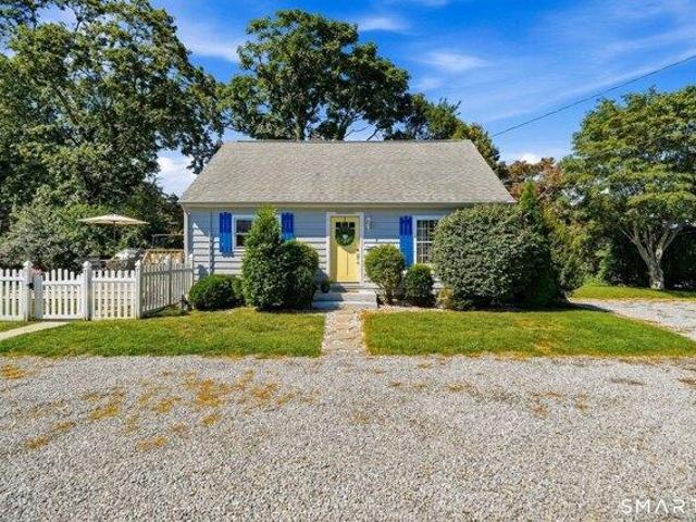 House for sale in Mystic River Historic District, Groton