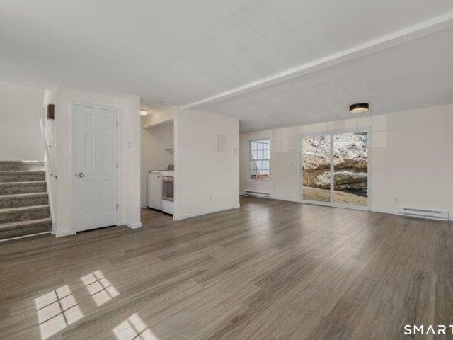 House for sale in Poquonock Bridge, Groton