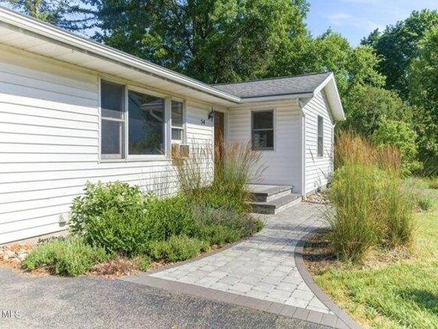 House for sale in Guilderland, New York