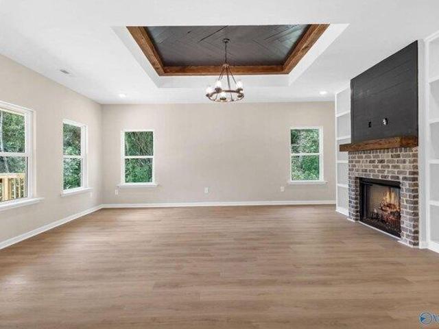 House for sale in Guntersville, Alabama