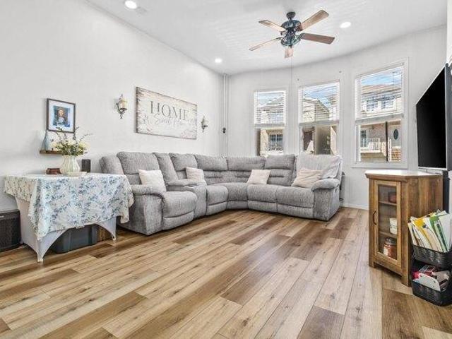 House for sale in Guttenberg, Hudson County