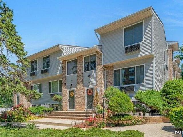 House for sale in Hackensack, New Jersey