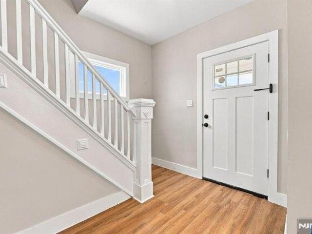 House for sale in Hackensack, New Jersey