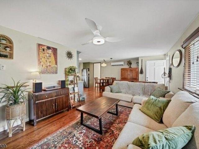 House for sale in Hackettstown, Warren County