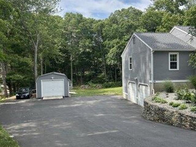 House for sale in Haddam, Lower Connecticut River Valley Planning Region
