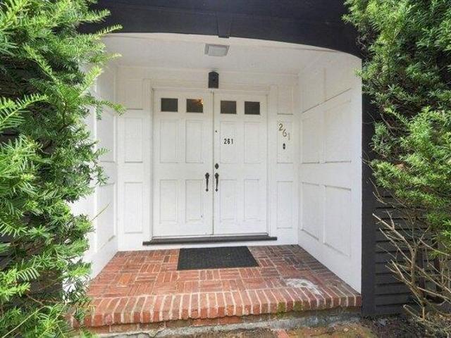 House for sale in Hadley, Massachusetts